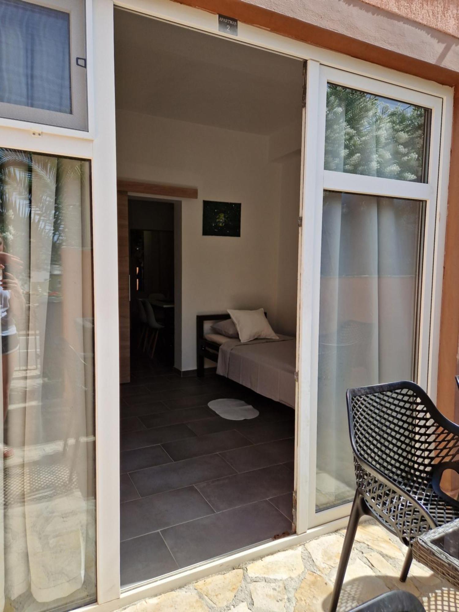 Aurelia Apartments, Vir Luaran gambar