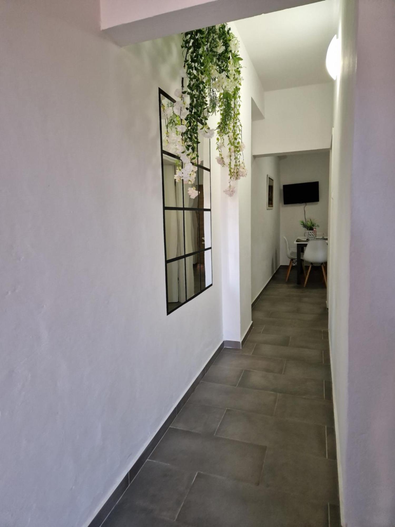 Aurelia Apartments, Vir Luaran gambar