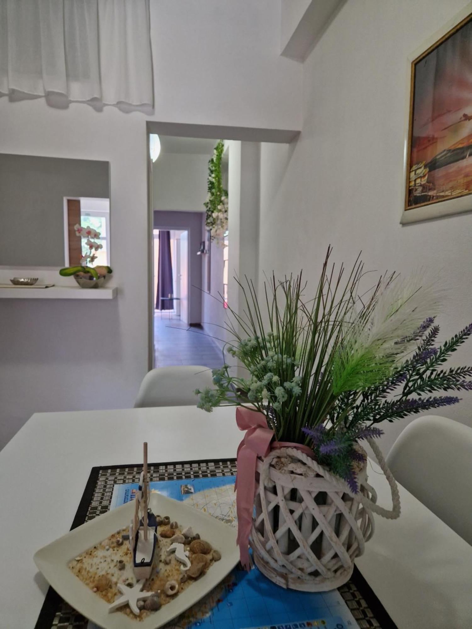 Aurelia Apartments, Vir Luaran gambar