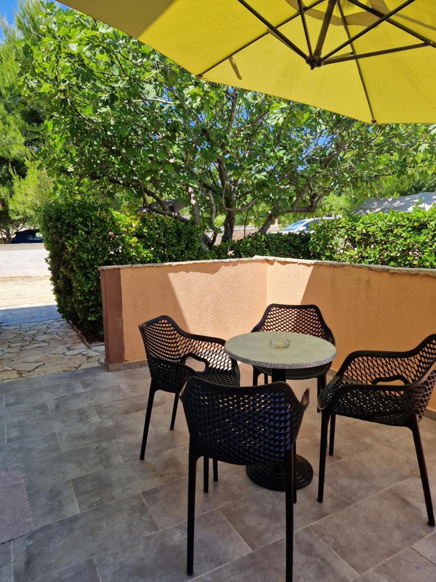 Aurelia Apartments, Vir Luaran gambar