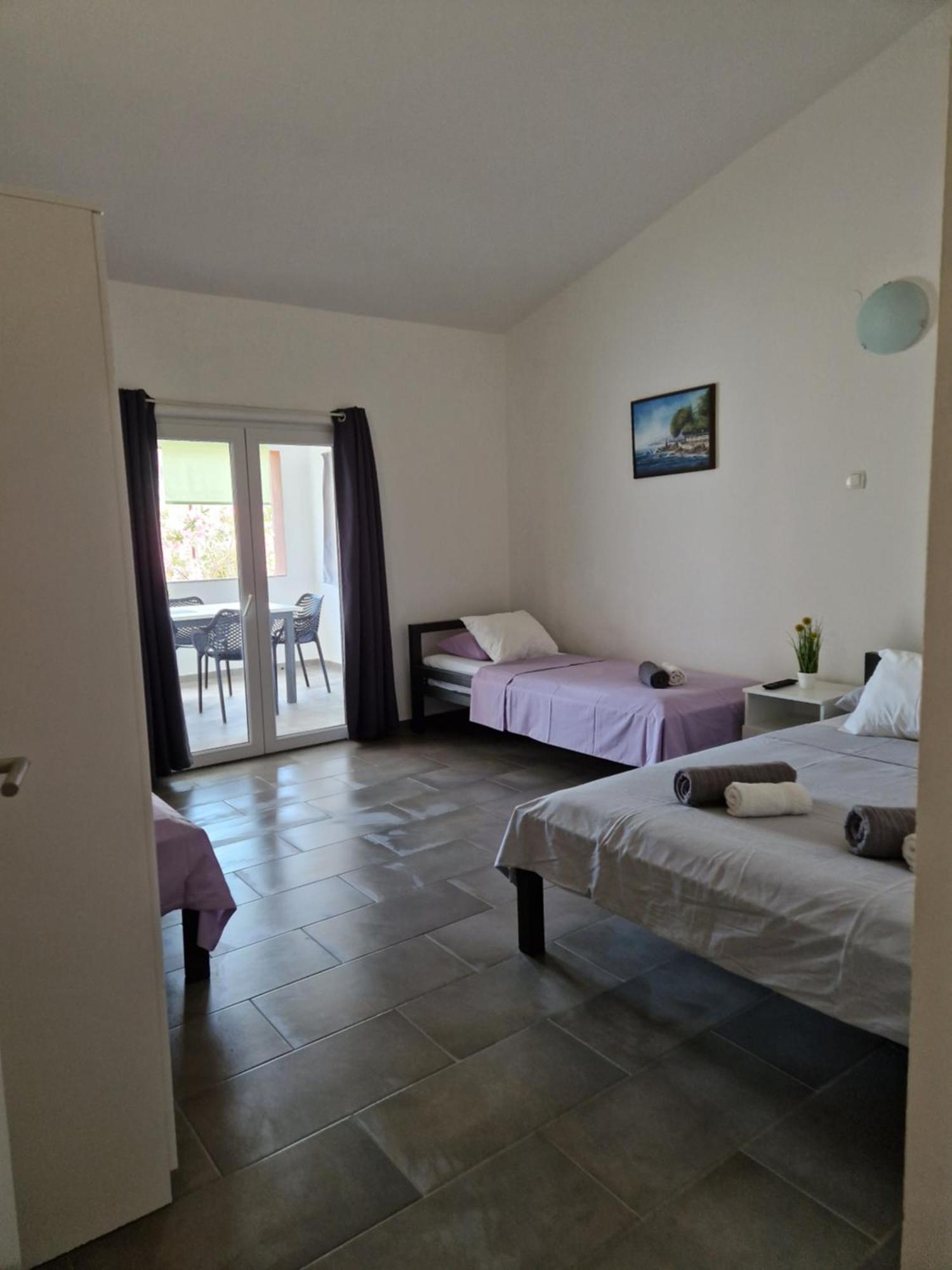 Aurelia Apartments, Vir Luaran gambar