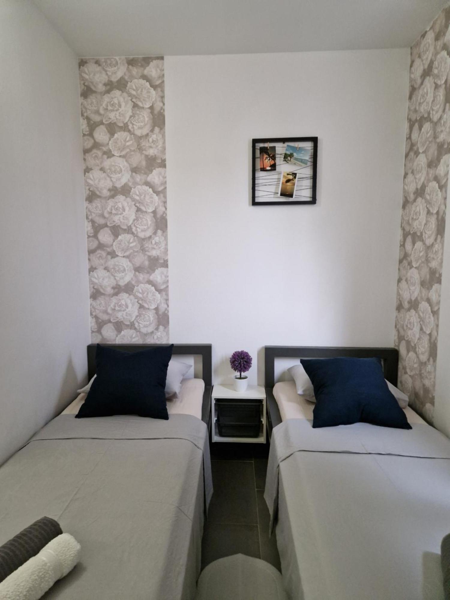 Aurelia Apartments, Vir Luaran gambar