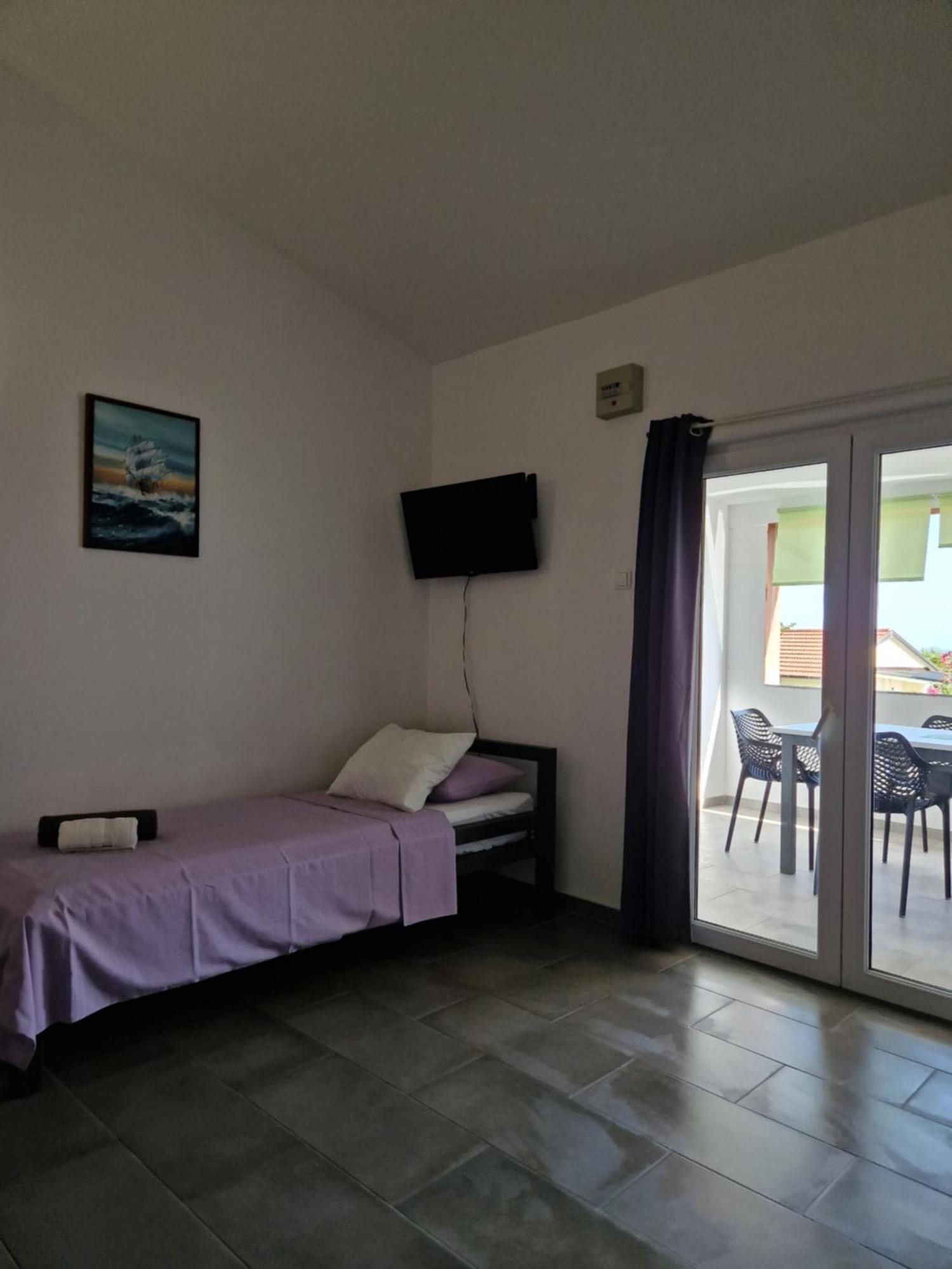 Aurelia Apartments, Vir Luaran gambar